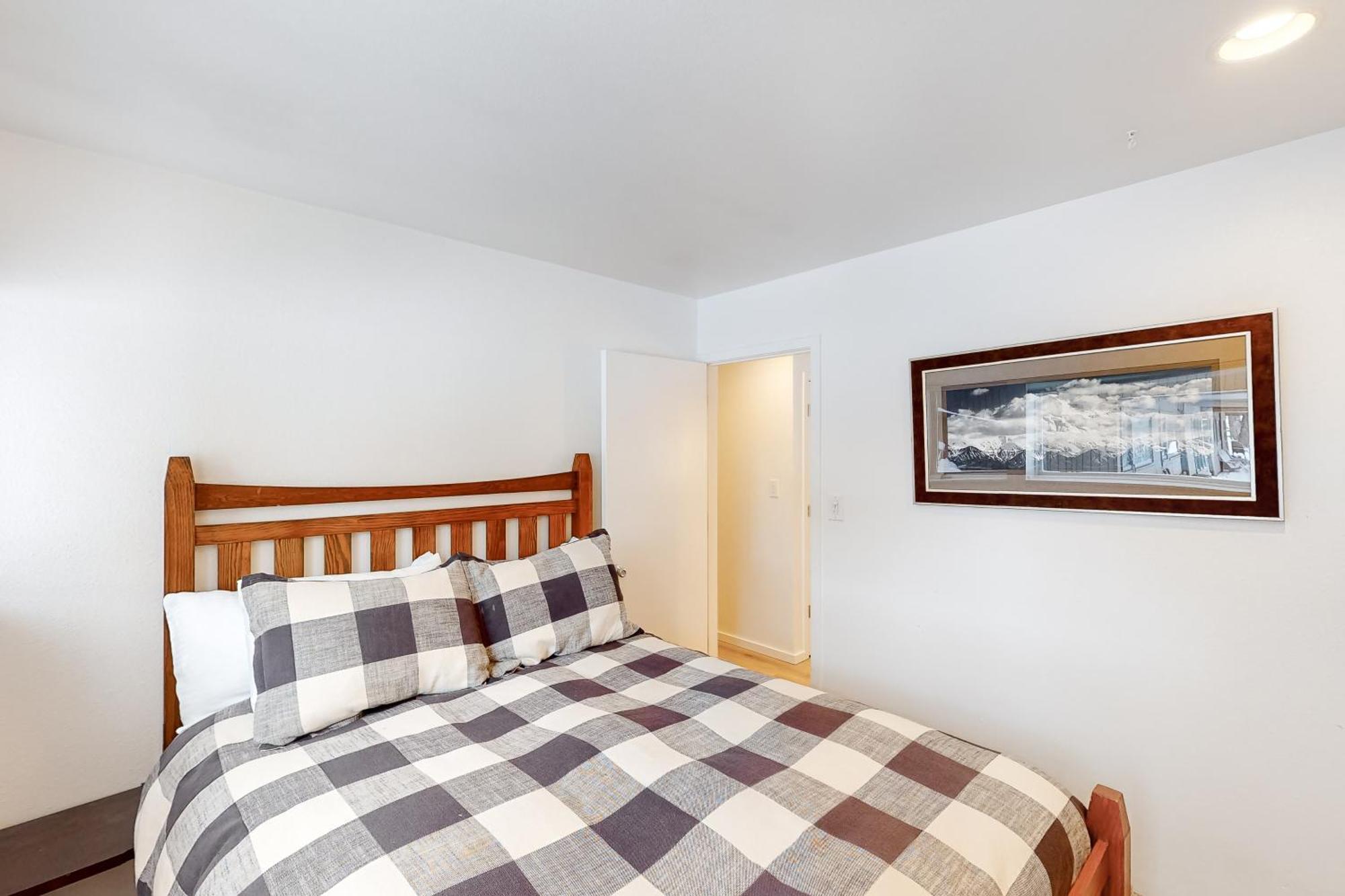 Pitkin Creek Apartment Vail Room photo